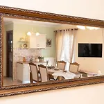 公寓 Aigli Elegant Sea View In *