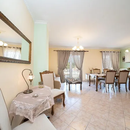 Apartment Aigli Elegant Sea View In