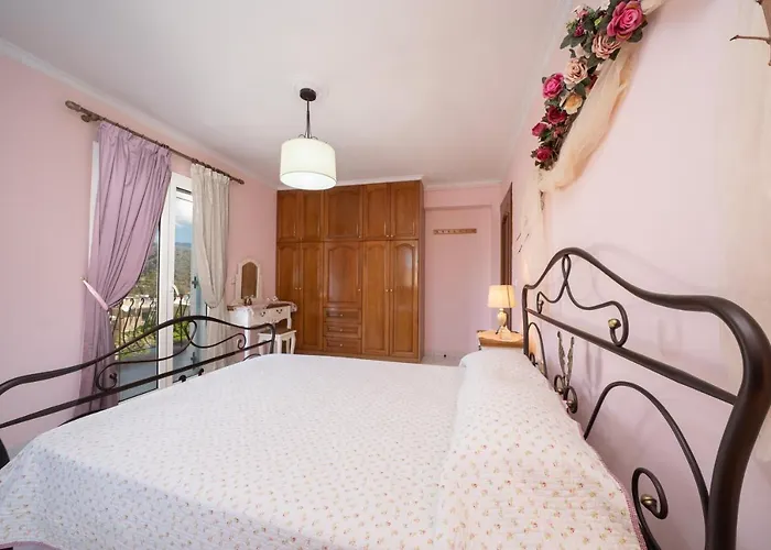 Aigli Elegant Sea View In Argostoli (Kefalonia)